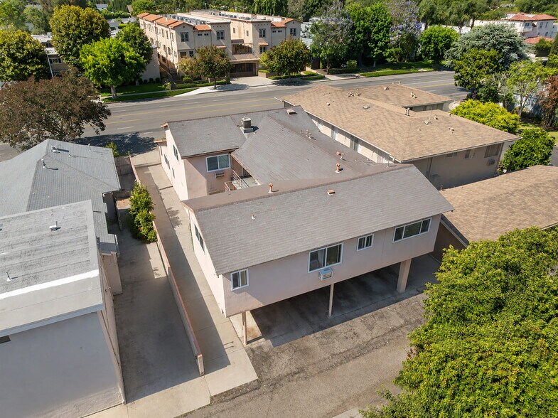 More Photos Of 13444 Burbank Blvd, Sherman Oaks Apartments For Sale