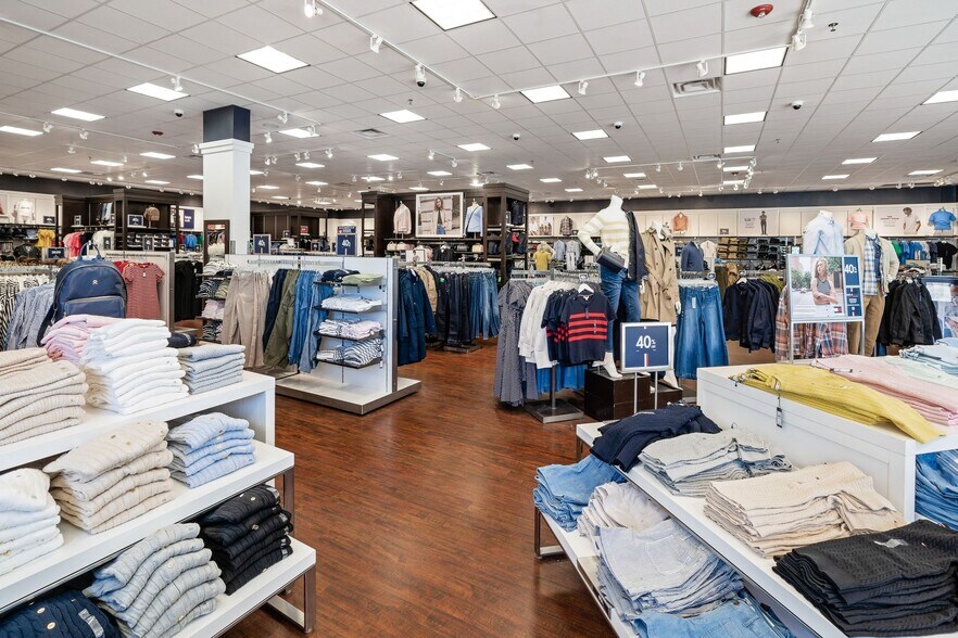 More Photos Of 400 S Wilson Rd, Sunbury Unknown For Sale