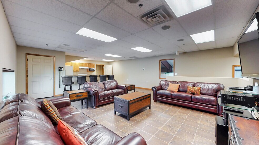 More Photos Of 5740 Boeing Dr, Loveland Warehouse For Sale