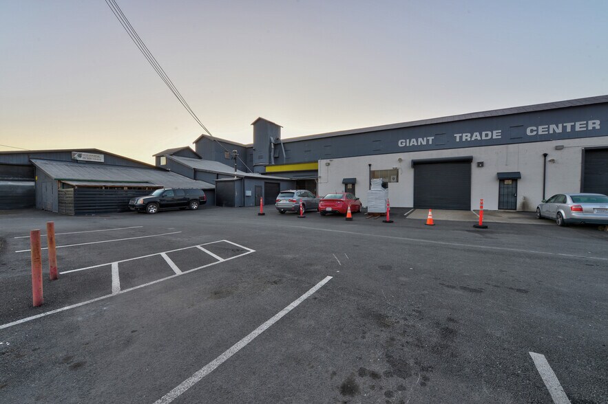 Primary Photo Of 3000-3080 Giant Rd, San Pablo Unknown For Sale