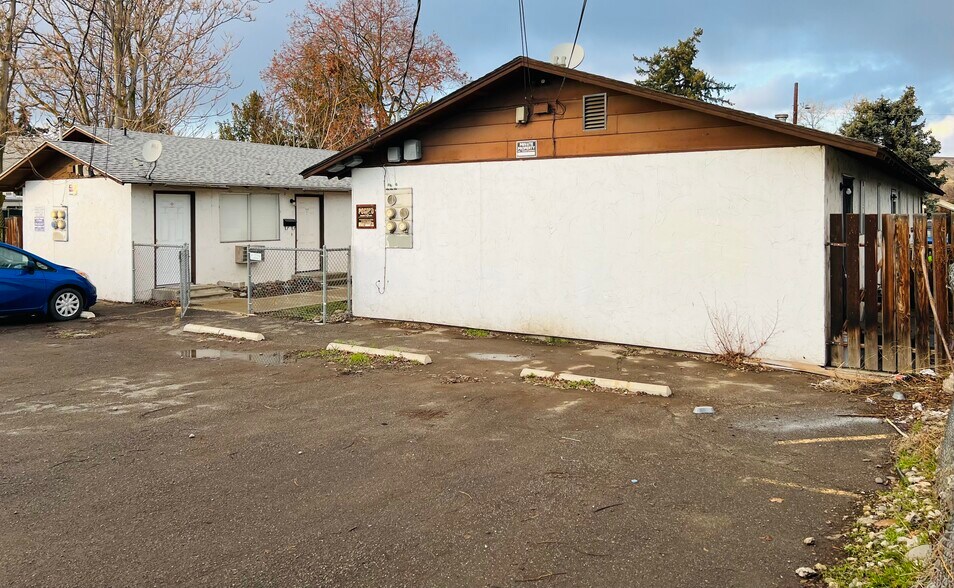 More Photos Of 1518-1520 Roosevelt Ave, Yakima Apartments For Sale