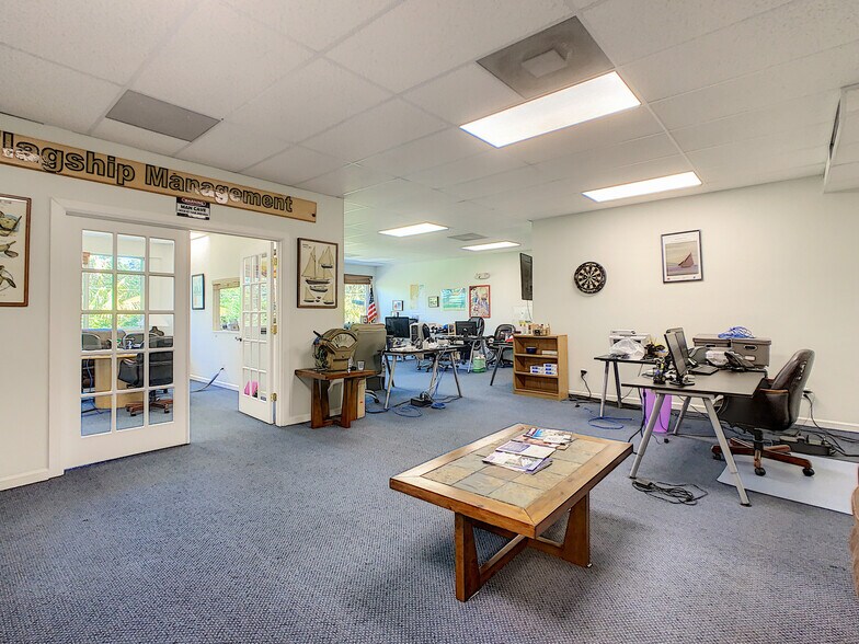 More Photos Of 777 SE 20th St, Fort Lauderdale Loft Creative Space For Lease