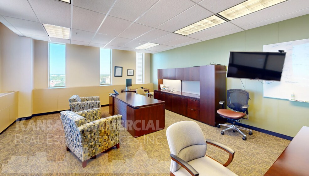 More Photos Of 818 S Kansas Ave, Topeka Office For Lease