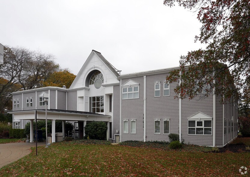 More Photos Of 215 Toll Gate Rd, Warwick Medical For Lease