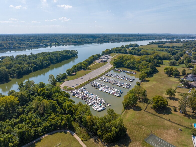 More Photos Of 4000 Utica Pike, Jeffersonville Marina For Sale