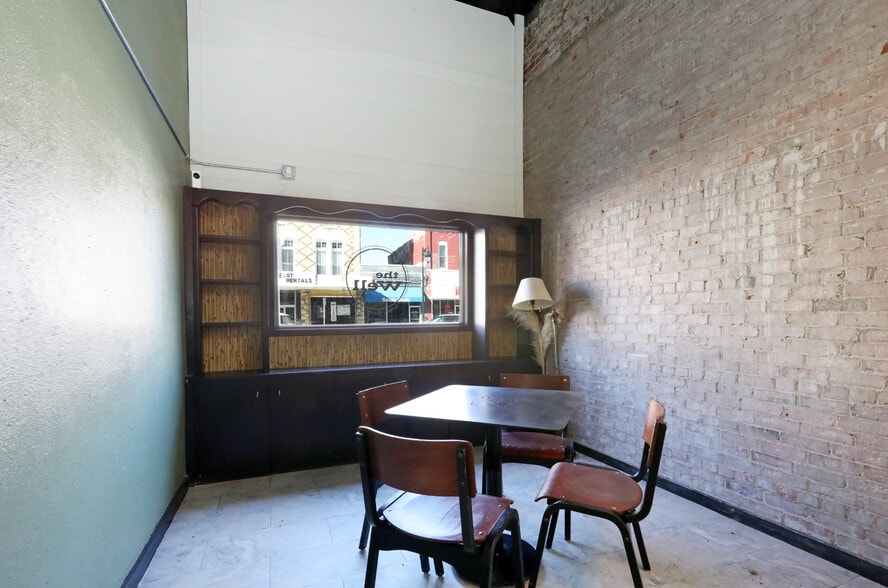 More Photos Of 1119 6th st, Nevada General Retail For Sale