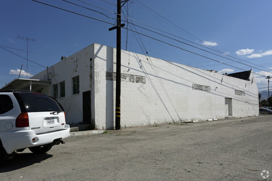 More Photos Of 2260 N Arrowhead Ave, San Bernardino Office For Lease