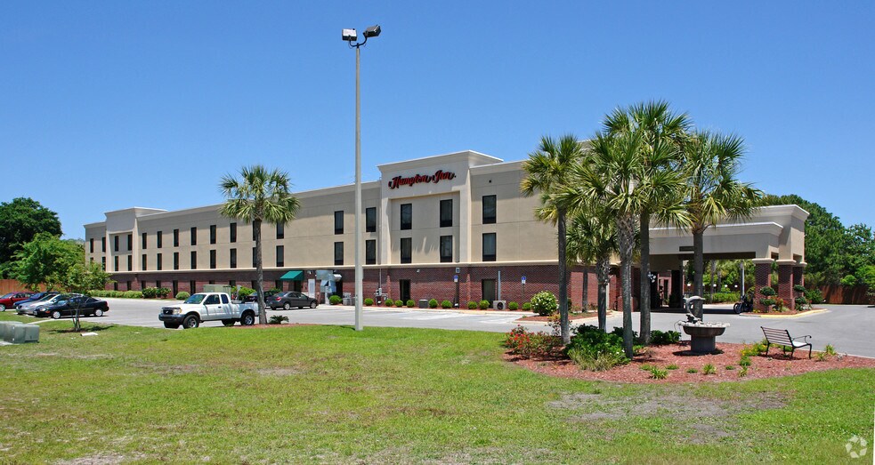 More Photos Of 2909 Thomas Dr, Panama City Beach Hospitality For Sale