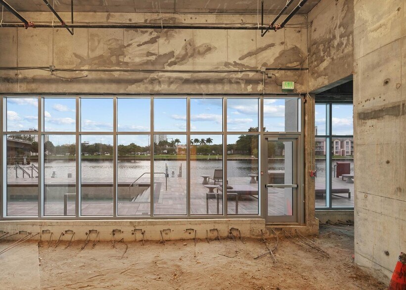 More Photos Of 4010 S Ocean Dr, Hollywood Hotel For Lease