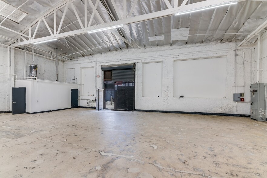 More Photos Of 2023-2043 S Santa Fe Ave, Los Angeles Unknown For Lease