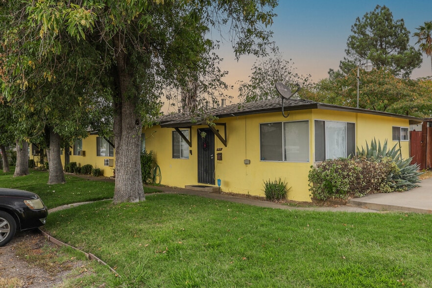 Primary Photo Of 2372 Albatross Way, Sacramento Apartments For Sale