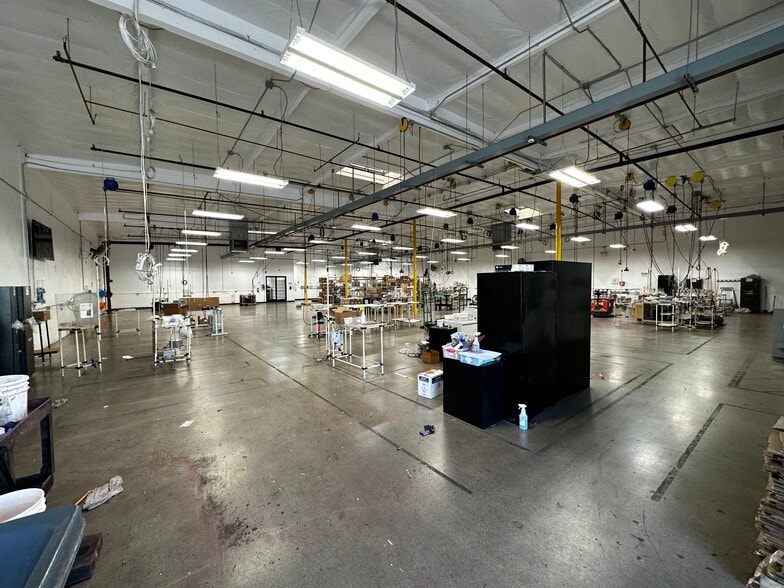 More Photos Of 1401 Vanguard Dr, Oxnard Unknown For Lease