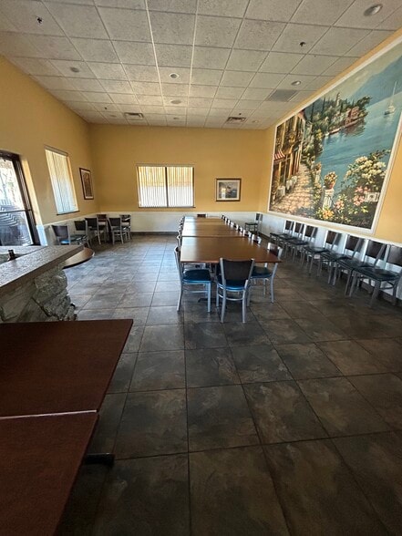 More Photos Of 580 Wolcott St, Waterbury Restaurant For Lease