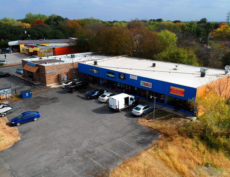 More Photos Of 6206 Montgomery, San Antonio Storefront Retail Office For Sale