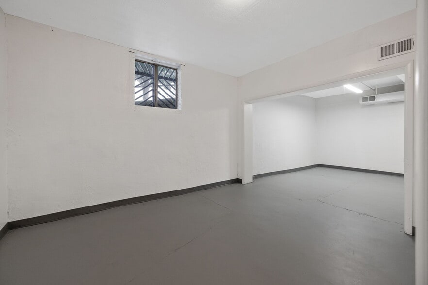 More Photos Of 401 W Lerdo Hwy, Shafter Religious Facility For Sale