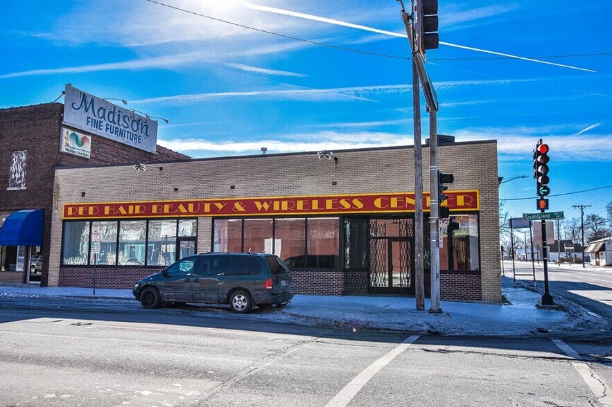 Primary Photo Of 1100 E South Grand Ave, Springfield Office For Sale