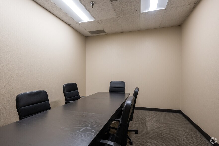 More Photos Of 3532 Franklin St, Denver Office For Lease