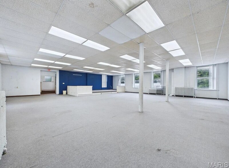 More Photos Of 2009 Seminary Rd, Alton Schools For Sale
