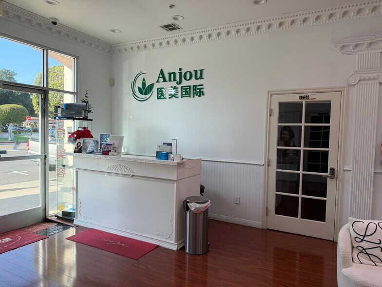 More Photos Of 9722-9726 Las Tunas Dr, Temple City Medical For Lease