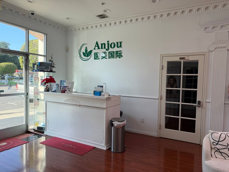 More Photos Of 9722-9726 Las Tunas Dr, Temple City Medical For Sale