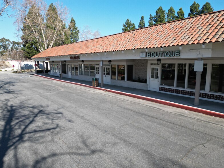 More Photos Of 2080-2170 Newbury Rd, Thousand Oaks Unknown For Lease