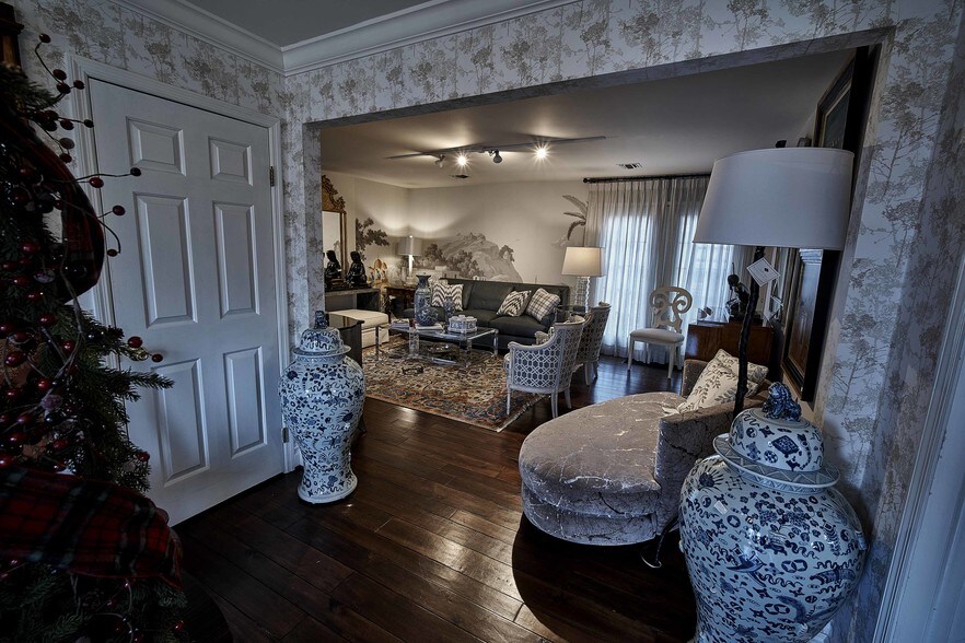 More Photos Of 584 State Rt 17, Ridgewood Office Residential For Lease