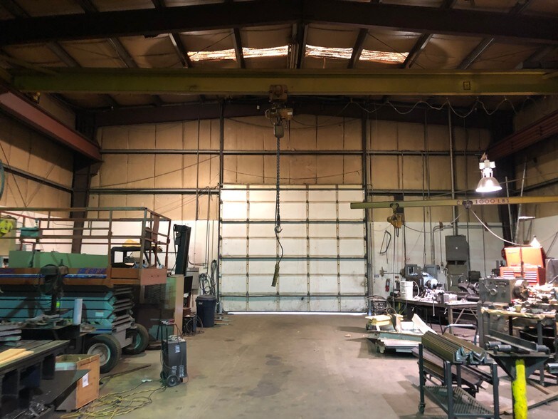 More Photos Of 7525 NE 33rd Dr, Portland Warehouse For Sale