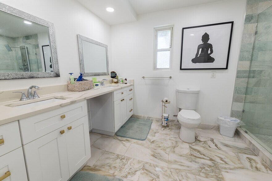 More Photos Of 1757 N Temple Ave, Starke Hotel For Sale