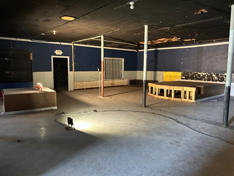 More Photos Of 14201 Main St, Houston Restaurant For Lease