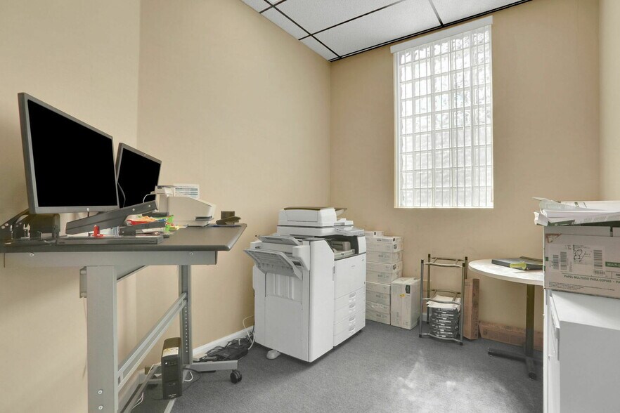 More Photos Of 12428 San Jose Blvd, Jacksonville Office For Sale