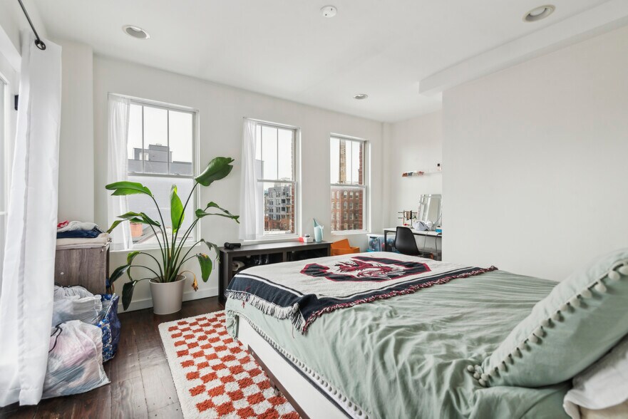 More Photos Of 263 N 3rd St, Philadelphia Apartments For Sale