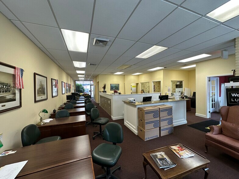 More Photos Of 2090 Boston Post Rd, Larchmont Office For Lease