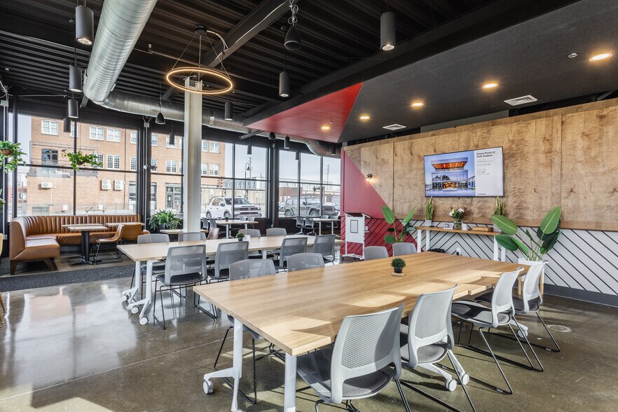 More Photos Of 1533 Lewis St, Indianapolis Coworking Space