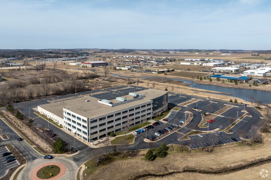 More Photos Of 7974 UW Health Ct, Middleton Medical For Sale