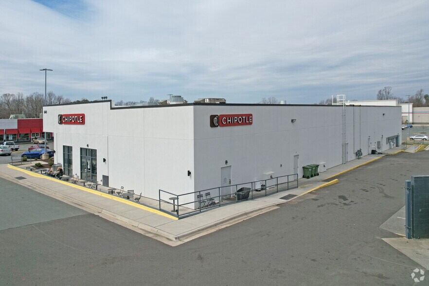 More Photos Of 521-669 Huffman Mill Rd, Burlington Unknown For Lease
