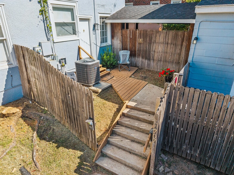 More Photos Of 1703 S Quaker Ave, Tulsa Apartments For Sale