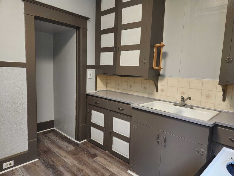 More Photos Of 18 5th St NE, Massillon Apartments For Sale