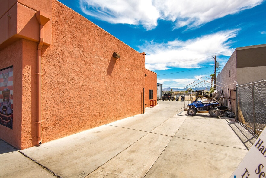 More Photos Of 2106 Highway 95, Bullhead City Auto Dealership For Sale