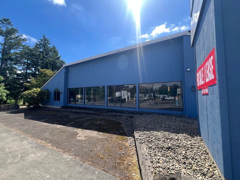 More Photos Of 7660 SW Barbur Blvd, Portland Veterinarian Kennel For Sale