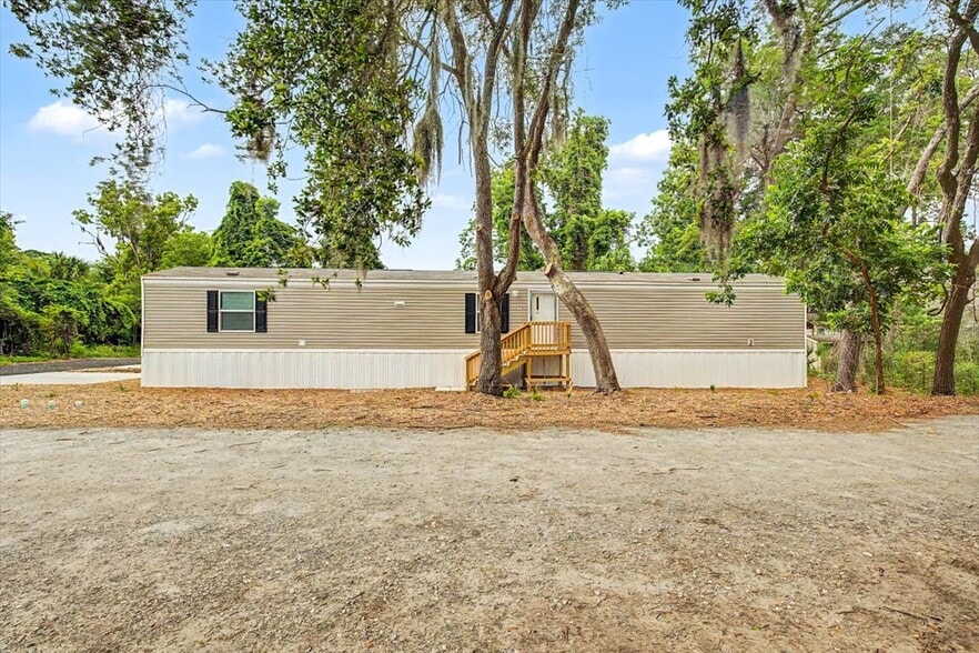 More Photos Of 120 Red Fox Mnr, Hilton Head Island Multifamily For Sale