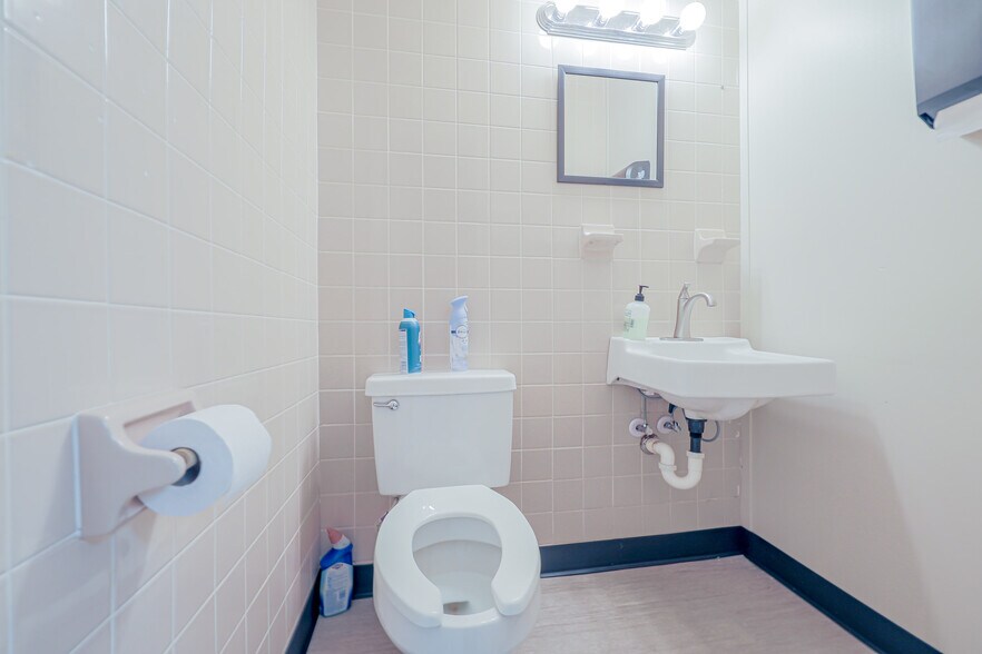 More Photos Of 255 Fortenberry Rd, Merritt Island Medical For Sale