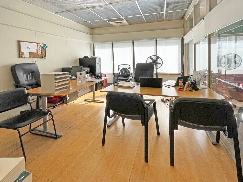 More Photos Of 2015 Center St, Berkeley Office For Lease