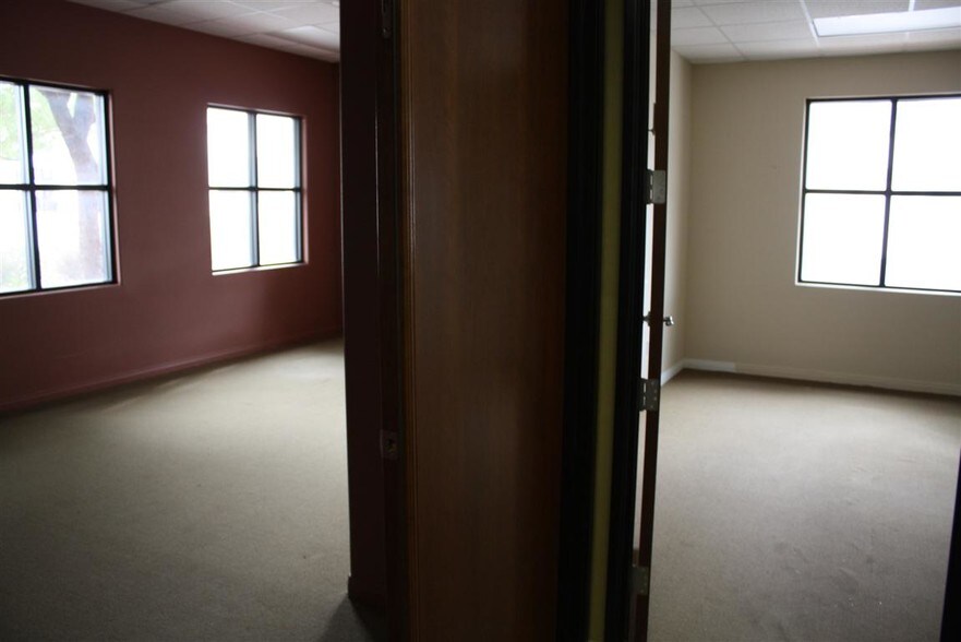 More Photos Of 3660 N Rancho Dr, Las Vegas Medical For Sale