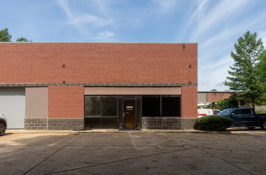 More Photos Of 207 Park Ct, Ridgeland Warehouse For Lease