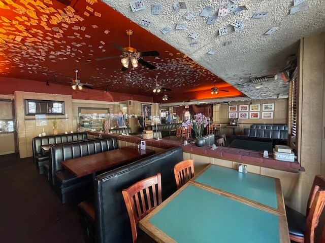 More Photos Of 2222 Wilshire Blvd, Santa Monica Restaurant For Lease
