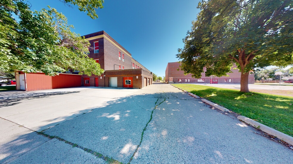 More Photos Of 410 Colorado Ave, Laurel Office For Sale