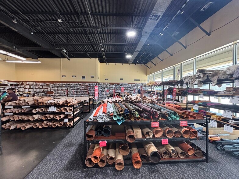 More Photos Of 7601 W Sam Houston S, Houston Storefront For Sale