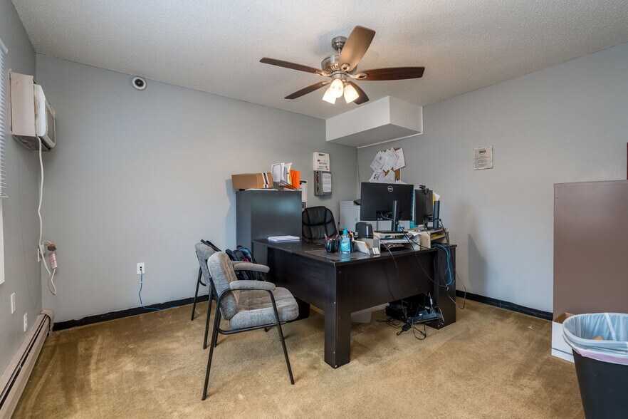 More Photos Of 3200 Maple Ave, Slayton Apartments For Sale