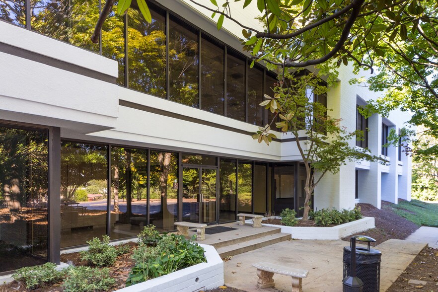 More Photos Of 2110 Newmarket Pky SE, Marietta Office For Lease