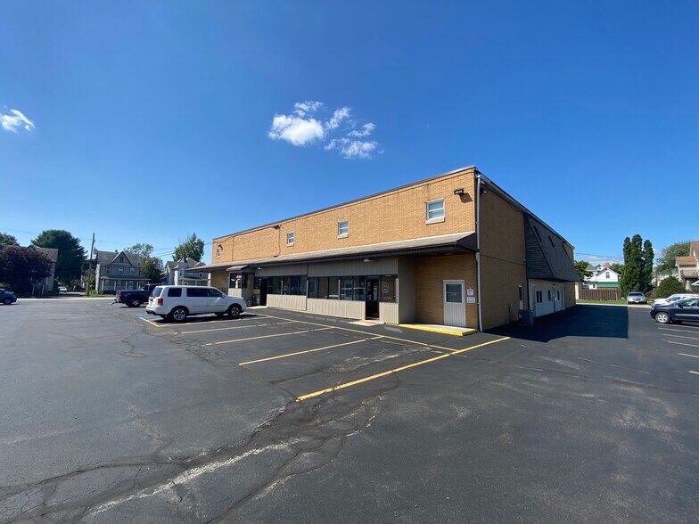 More Photos Of 651 S Center Ave, Somerset Medical For Sale